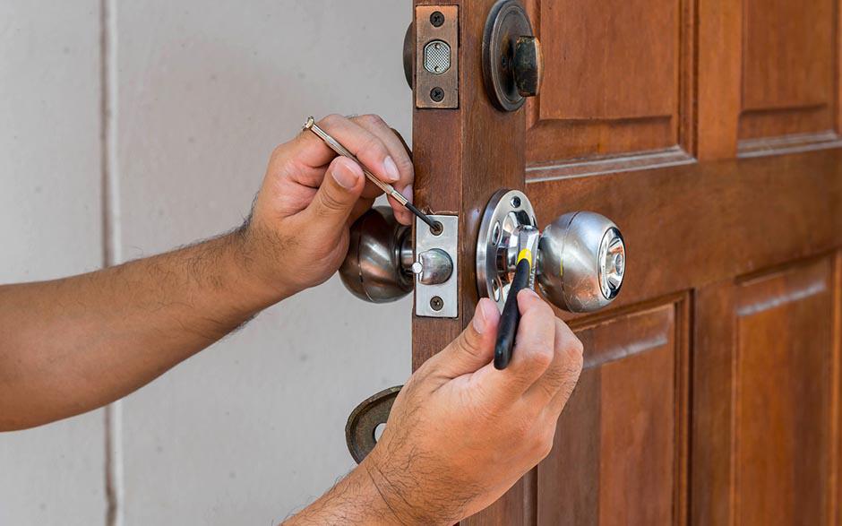 installation porte Bouc-Bel-Air